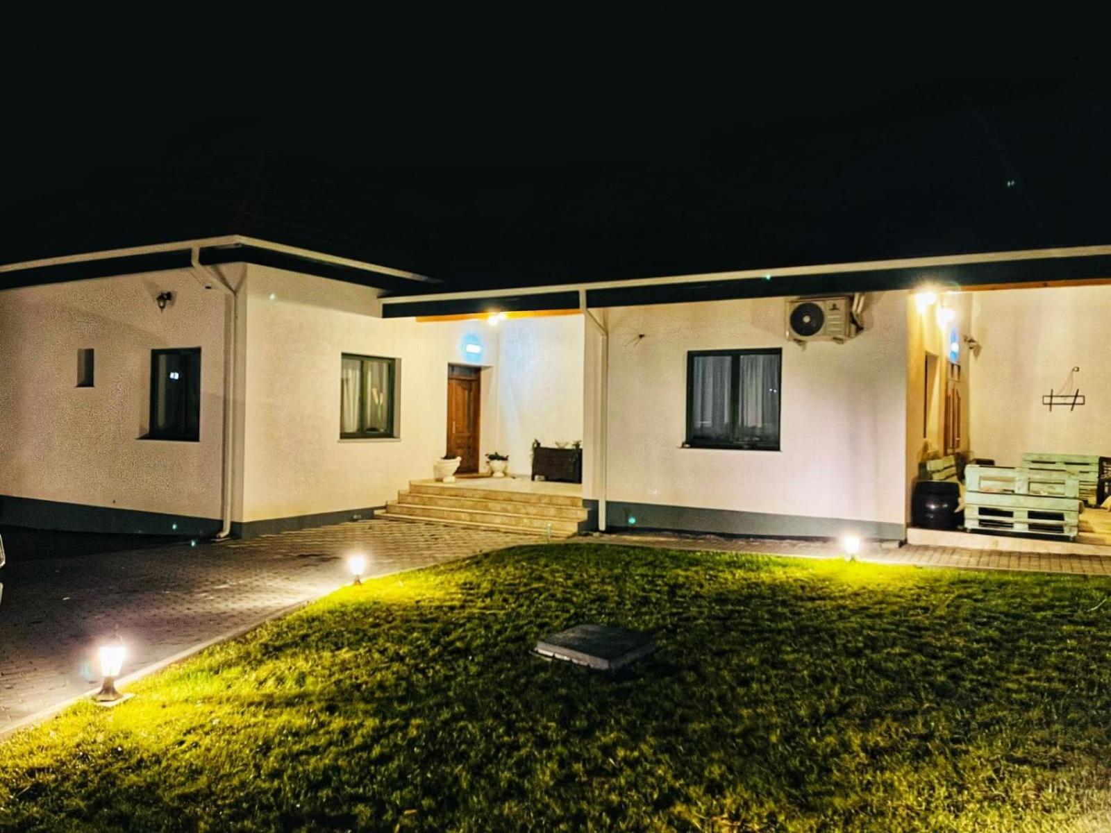 Domeniul Bondarelului Hotel Ocolisu Mic Ngoại thất bức ảnh
